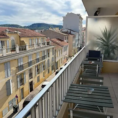 3 Balcon Parking Hyeres