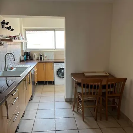 3 Balcon Parking Hyeres