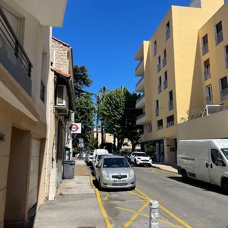3 Balcon Parking Apartment *